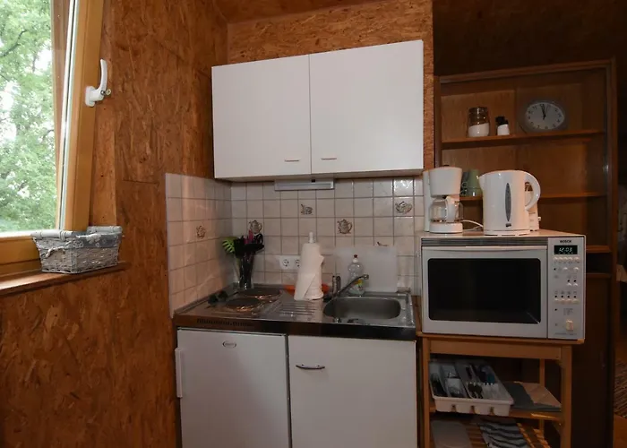 Kleines Auf Gestuetsanlage Lägenhet